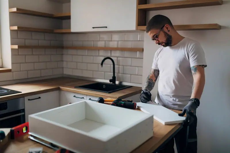DIY Kitchen Remodel: What You Can Do Yourself and When to Hire Experts